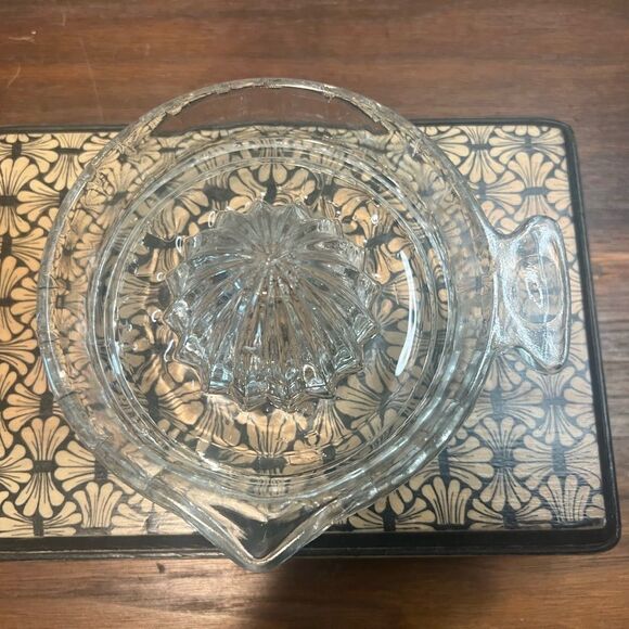 Orange Juice Extractor Clear Glass Vintage Reamer No chips - Picture 1 of 7